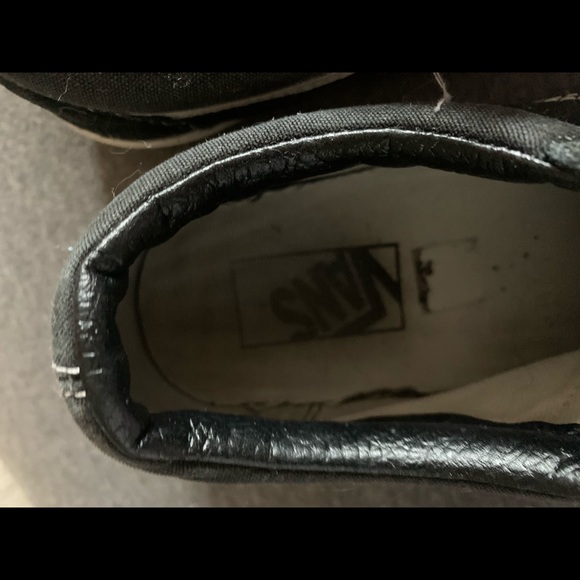 Black vans - Picture 3 of 4